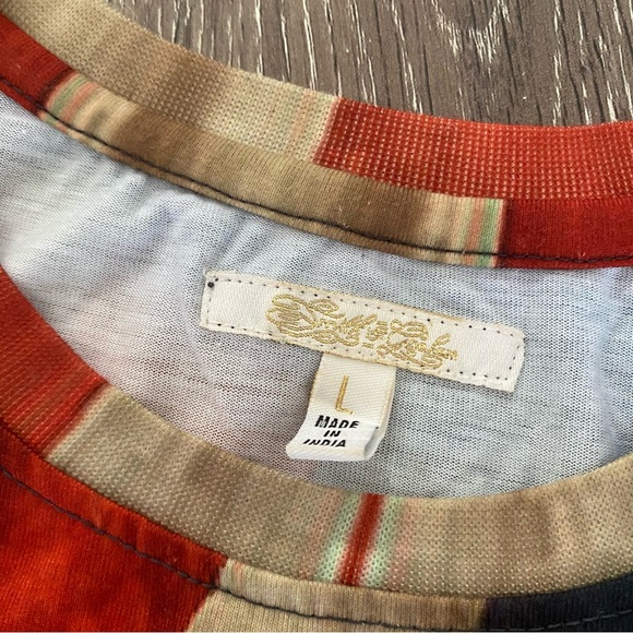 Smith & Graham Badass Bikini Tattooed Girl with American Flag Luxury Tee - Picture 9 of 13